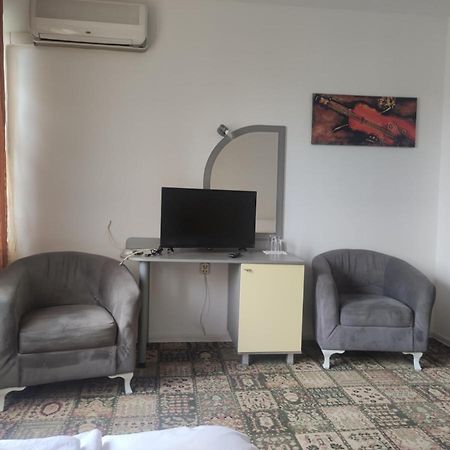 Кианти Hotel Кърджали Екстериор снимка