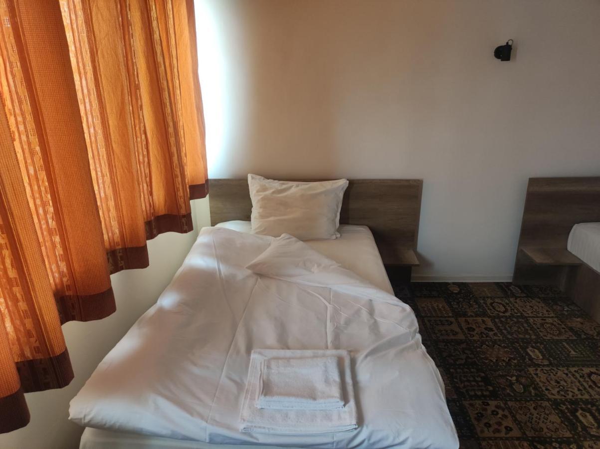 Кианти Hotel Кърджали Екстериор снимка